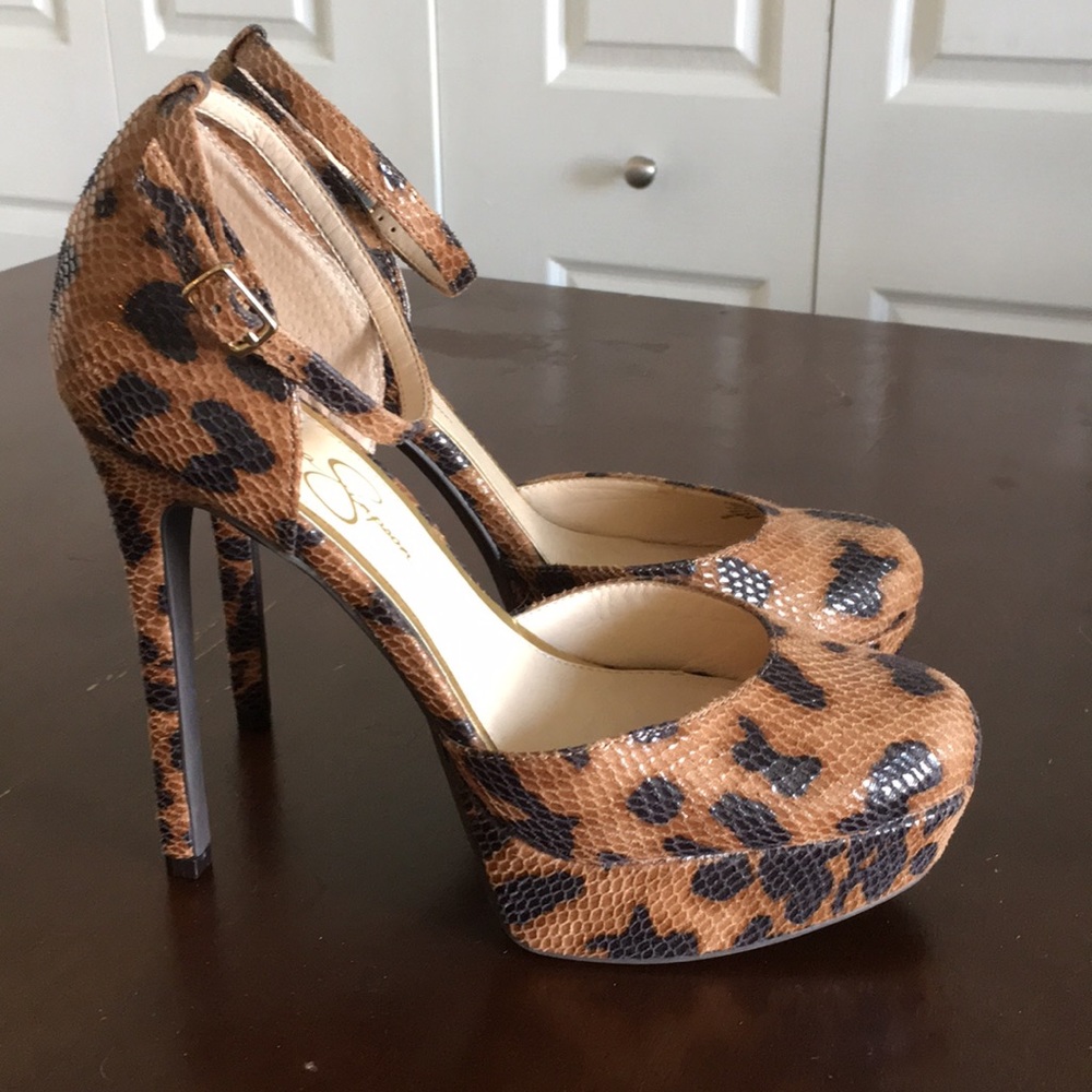 Jessica Simpson leopard print platform heels